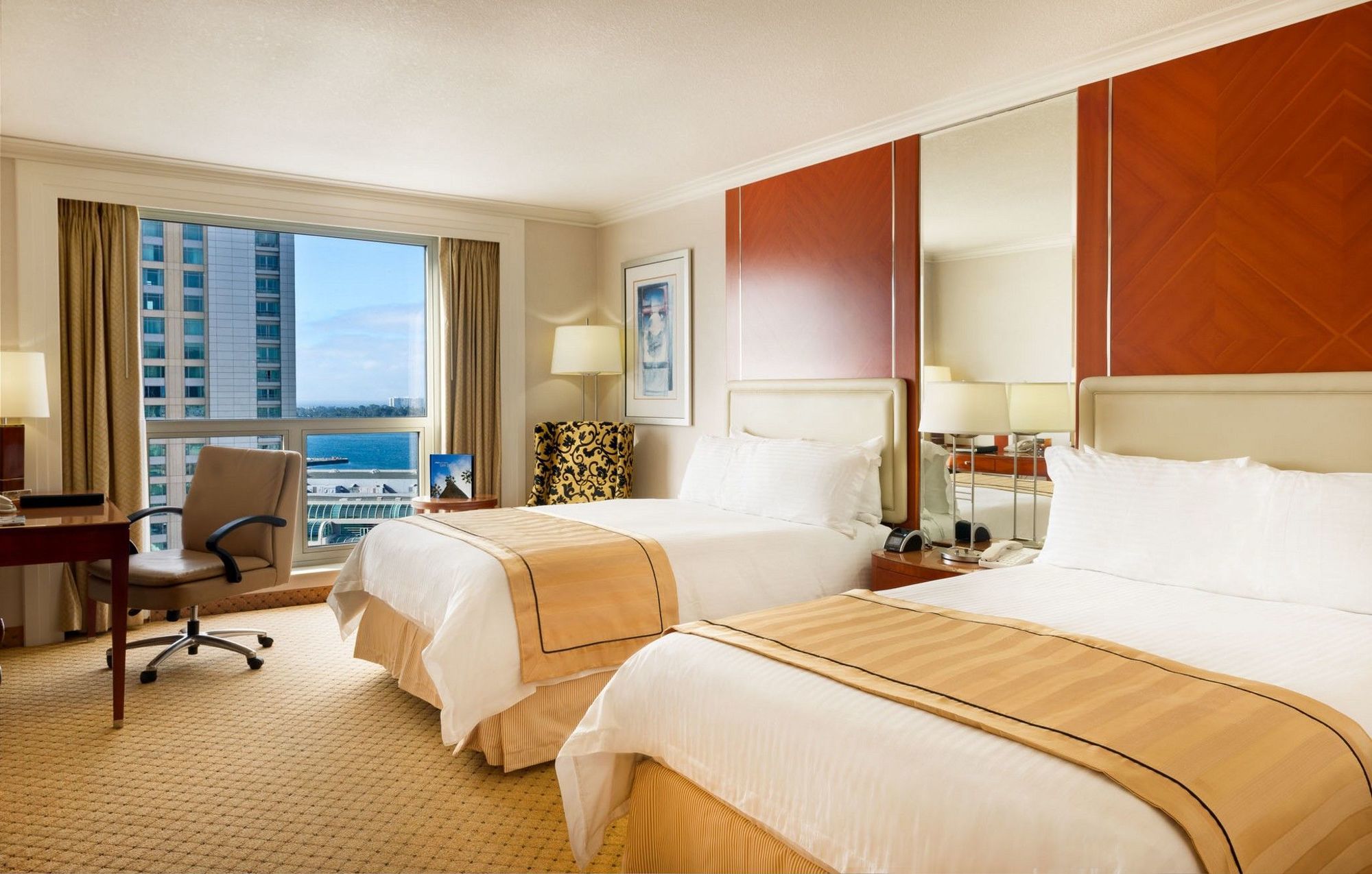 Hotel Marriott Gaslamp Quarter 4*